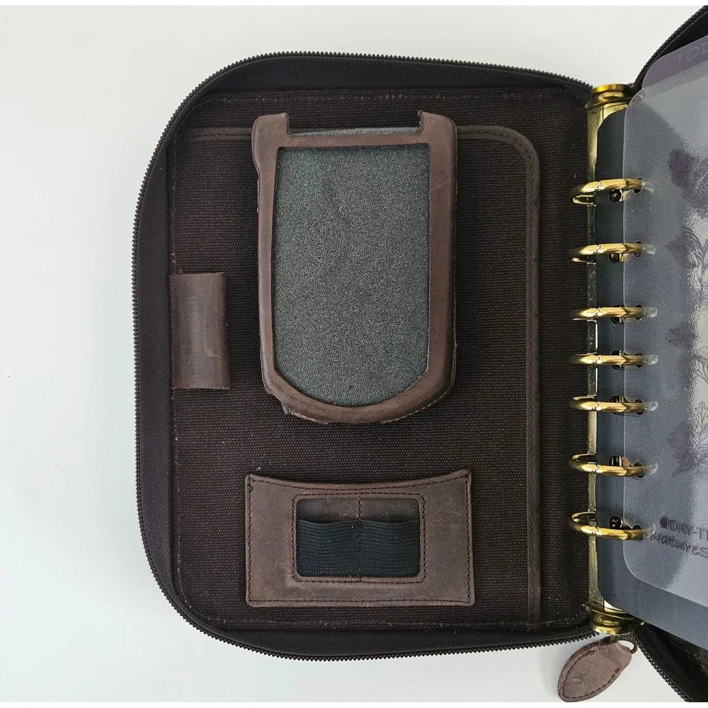Vtg Day-Timer Tech Organizer Brown Genuine Leather Planner Zip 7 Rings PDA